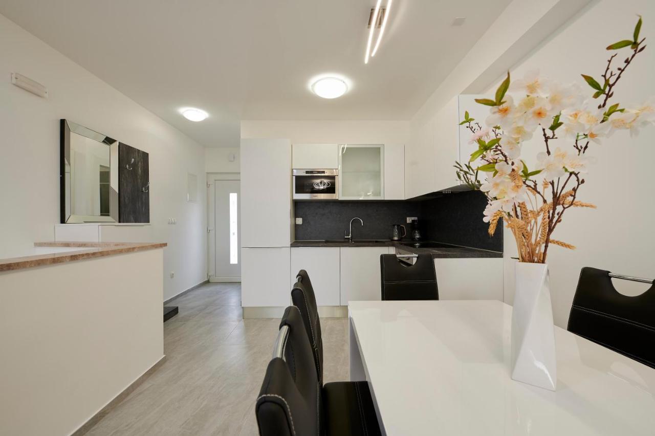 Apartment Gaby 3 Trogir Eksteriør billede